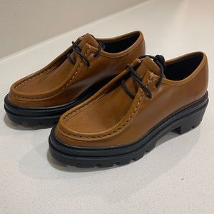 Zara Lace-Up Low Heel Leather Shoes